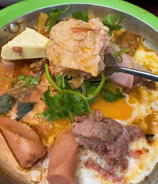 Khóa học làm bánh mì chảo đầy đủ topping để mở quán