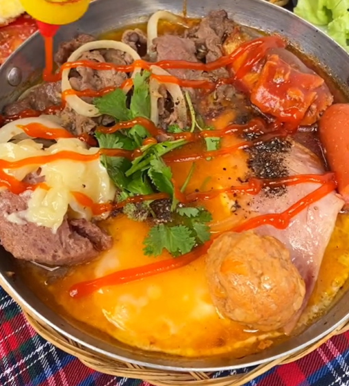 Khóa học làm bánh mì chảo đầy đủ topping để mở quán
